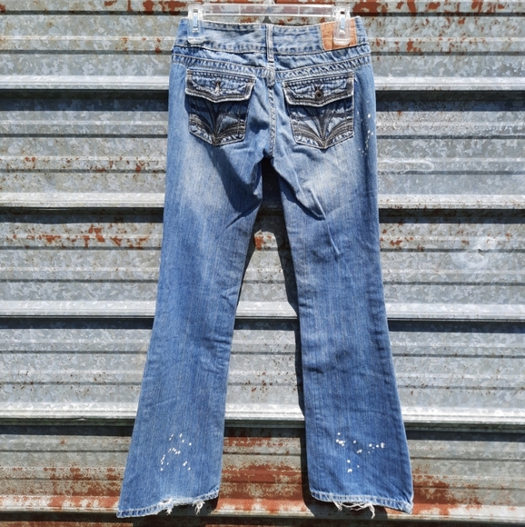 Distressed Denim Premier Jeans With Splatter Paint Design - Picture 9 of 12